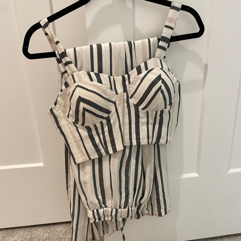Two piece American eagle outfit